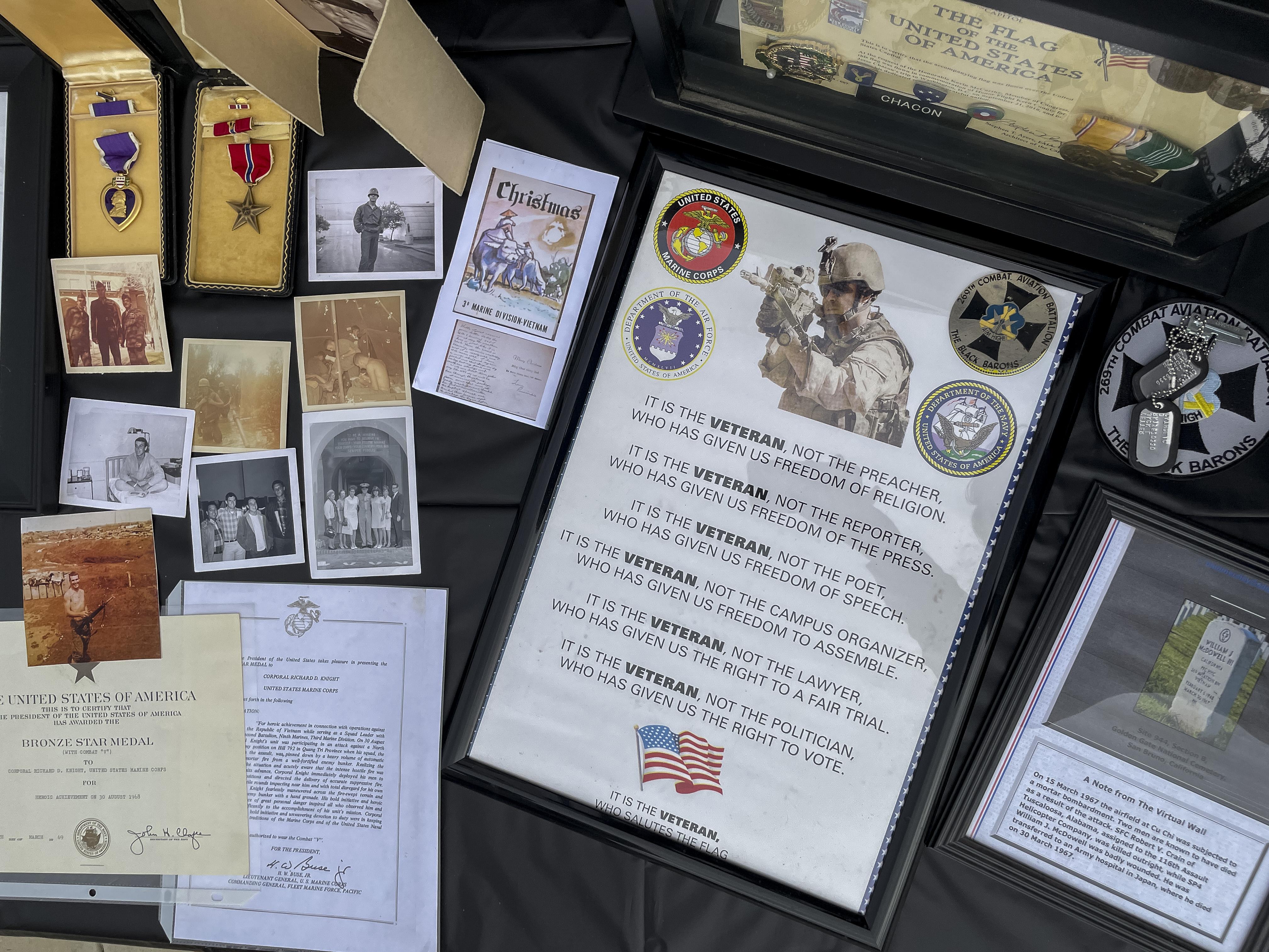 Veterans Brought Memorabilia to Showcase to Students